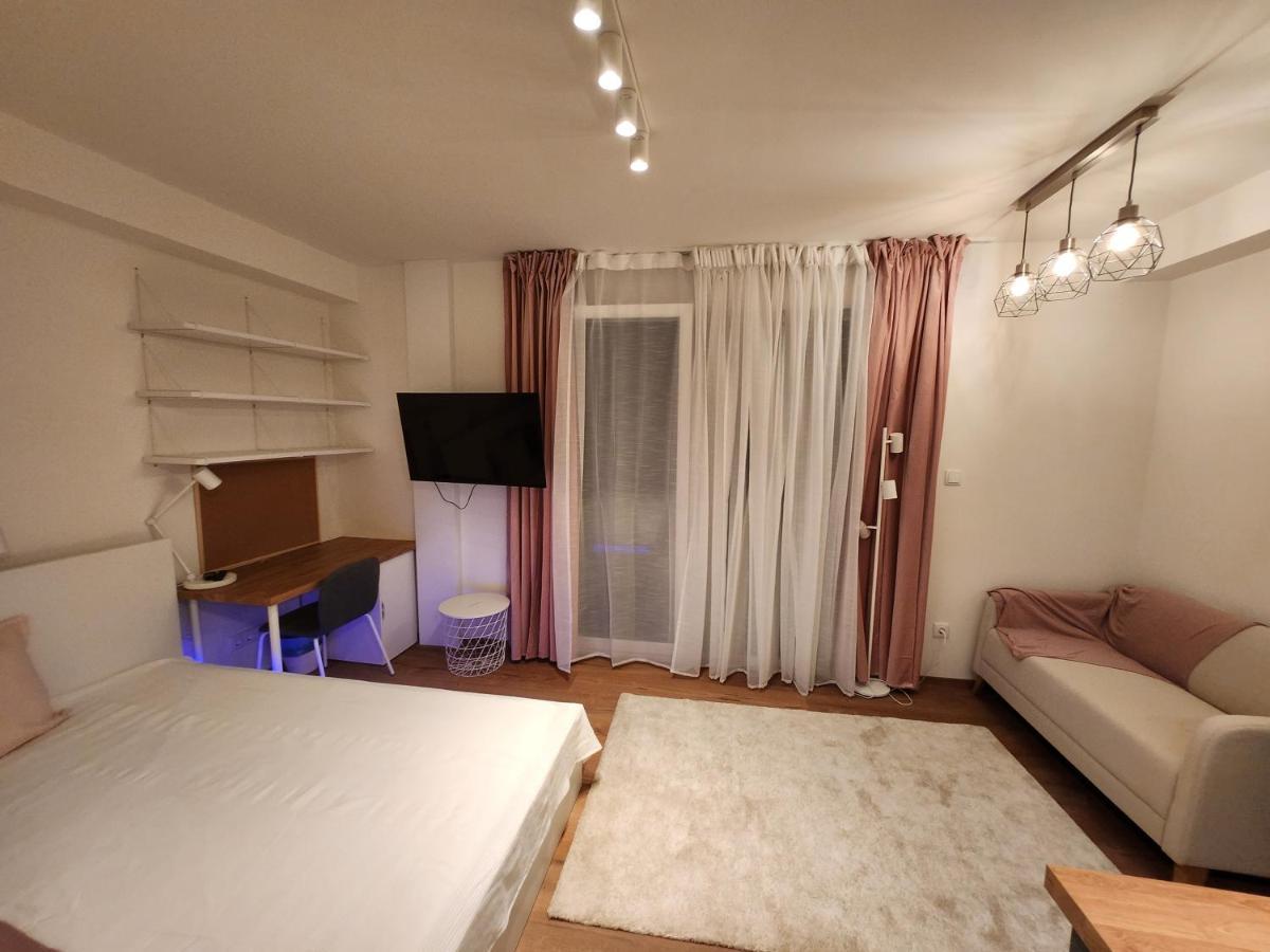 Apartman 18 Aparthotel Debrecen Exterior foto